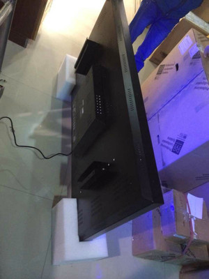 珠海OEM觸控一體機(jī) 引領(lǐng)多媒體教學(xué)設(shè)備高清化、智能化新紀(jì)元